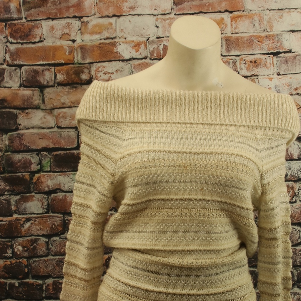 White House Black Market Womans Sweater